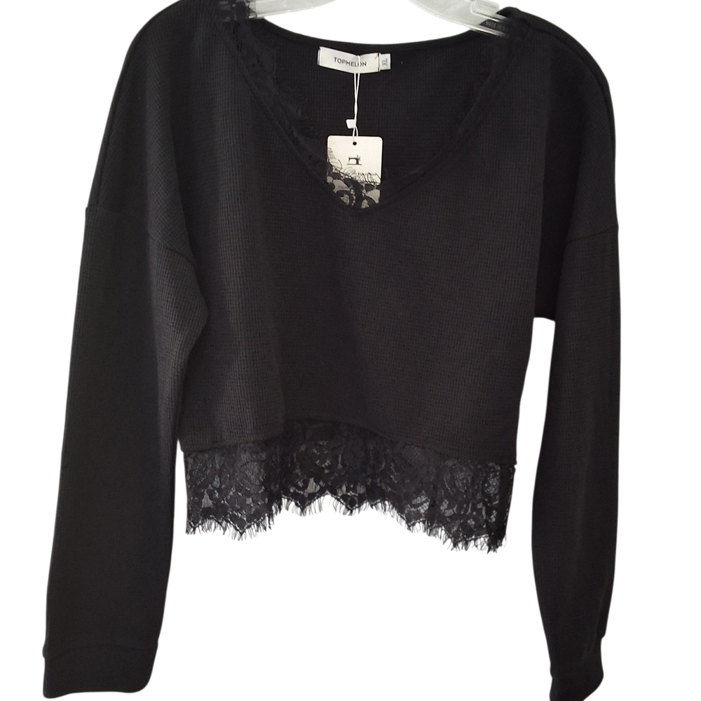 Elegant Black Lace Trim Crop Top.    CAJA ‎ # 1 A